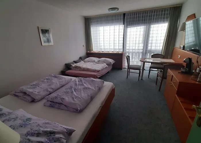 Almberg - Mitterdorf - Mitterfirmiansrout * فيليبسغويت